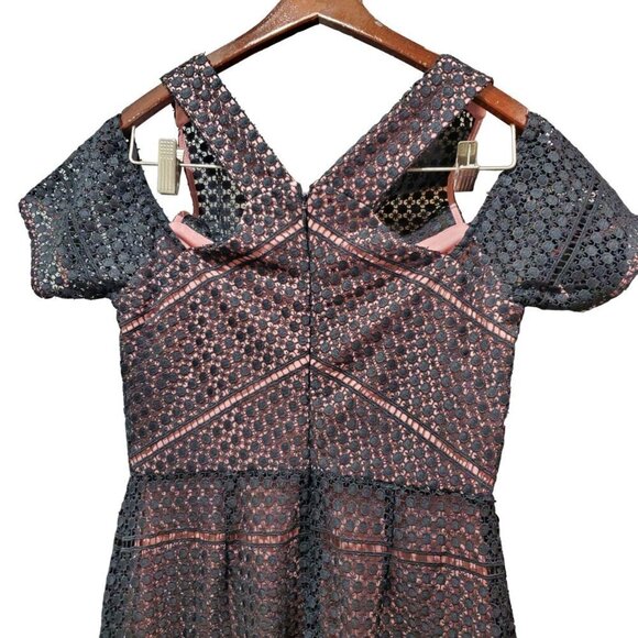 ABS Dress Size 4 Open Shoulder Black/Pink Crochet Illusion fit & flare Party - Picture 3 of 9